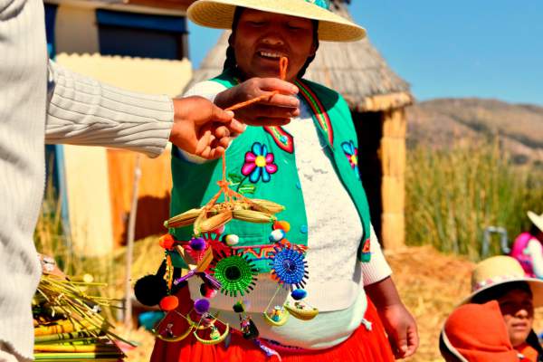 Tour Lago Titicaca Full Day (Uros y Amantaní)